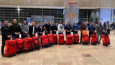 ضباط ورجال إطفاء من الإطفاء والإنقاذ الإسرائيلي يشاركون في تمرين دوليّ خاصّ في أبو ظبي